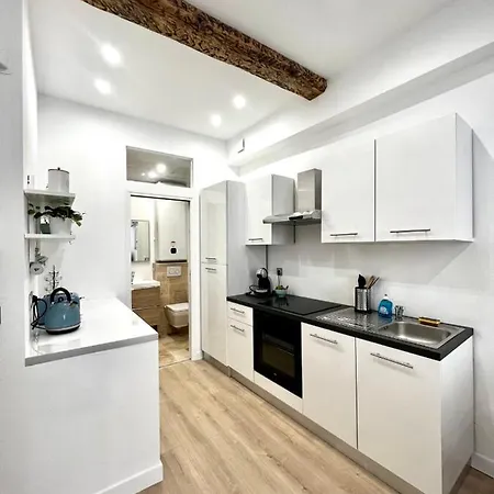 Chez Thibault Brand New One-bedroom In Antibes
